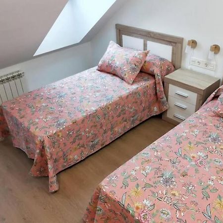 Precioso Atico En El Centro De Cangas De Onis Apartamento Exterior foto