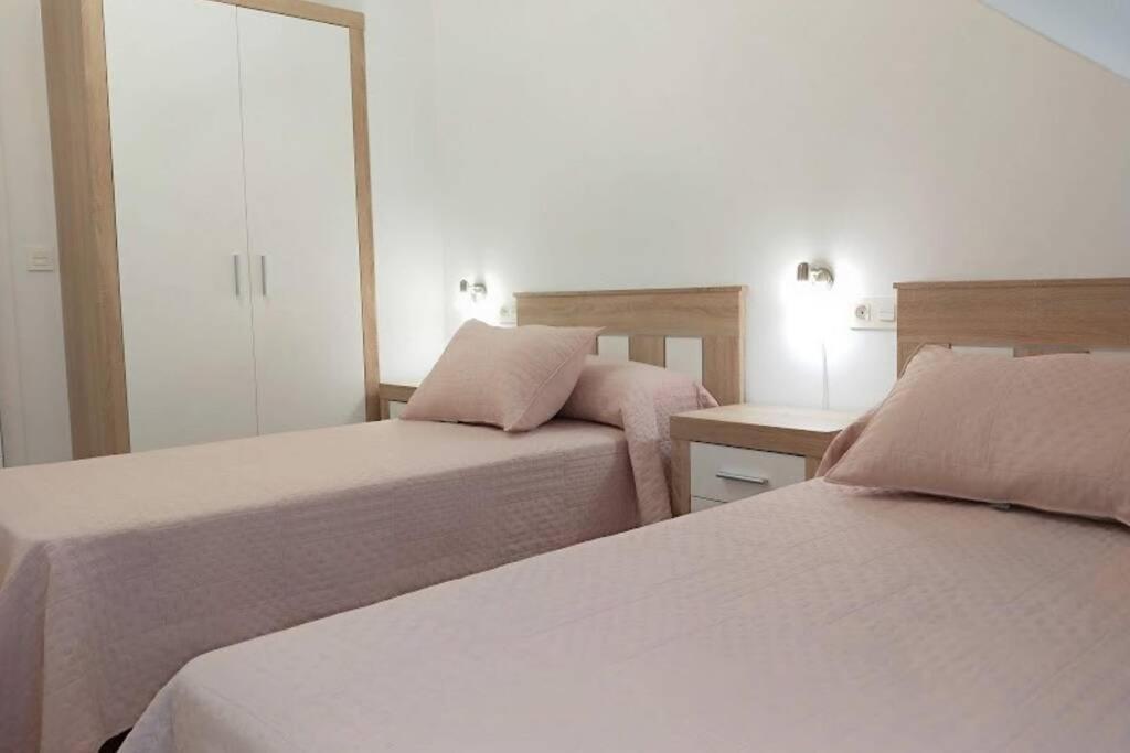 Precioso Atico En El Centro De Cangas De Onis Apartamento Exterior foto