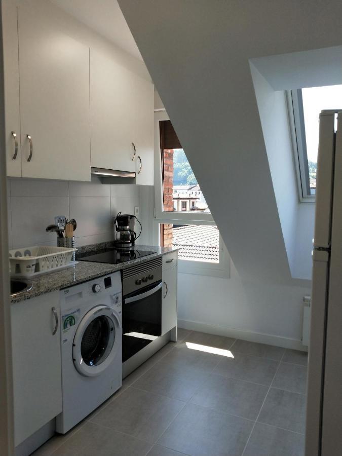 Precioso Atico En El Centro De Cangas De Onis Apartamento Exterior foto
